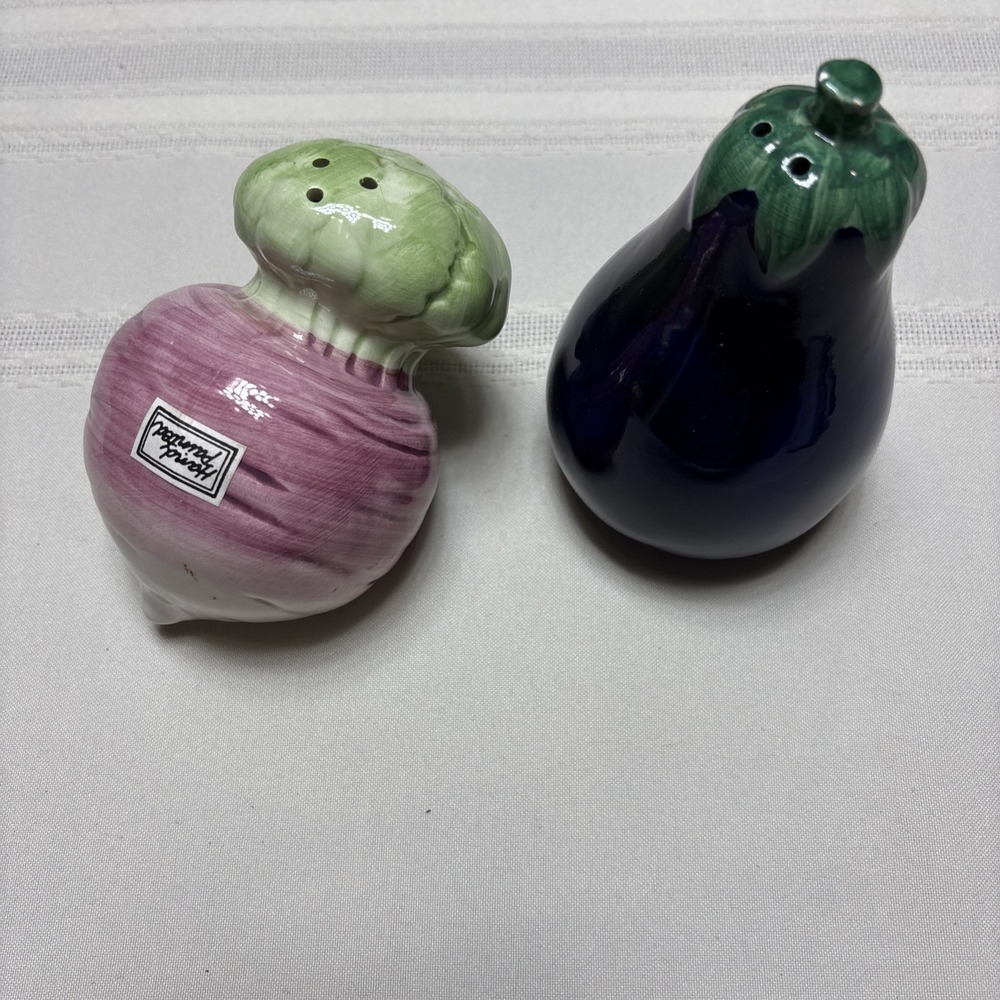 Fitz Floyd Salt Pepper Shaker Set Eggplant Turnip Ceramic Vegetable